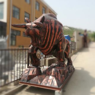 關(guān)于牛雕塑的內(nèi)涵的簡(jiǎn)單介紹