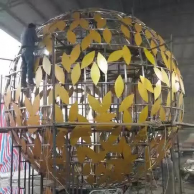 巨型樹葉紋不銹鋼樓空球