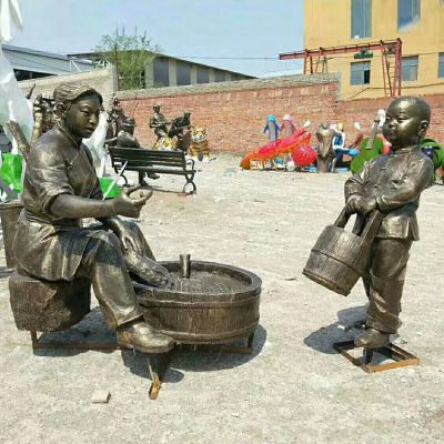 洗衣服場(chǎng)景雕塑，玻璃鋼民俗生活人物雕塑